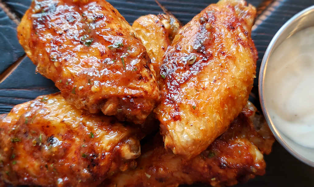 Spicy Herb and Garlic Wings