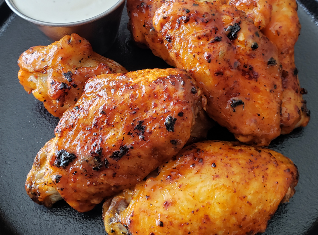 The Dirty Buffalo Medium Buffalo Wings