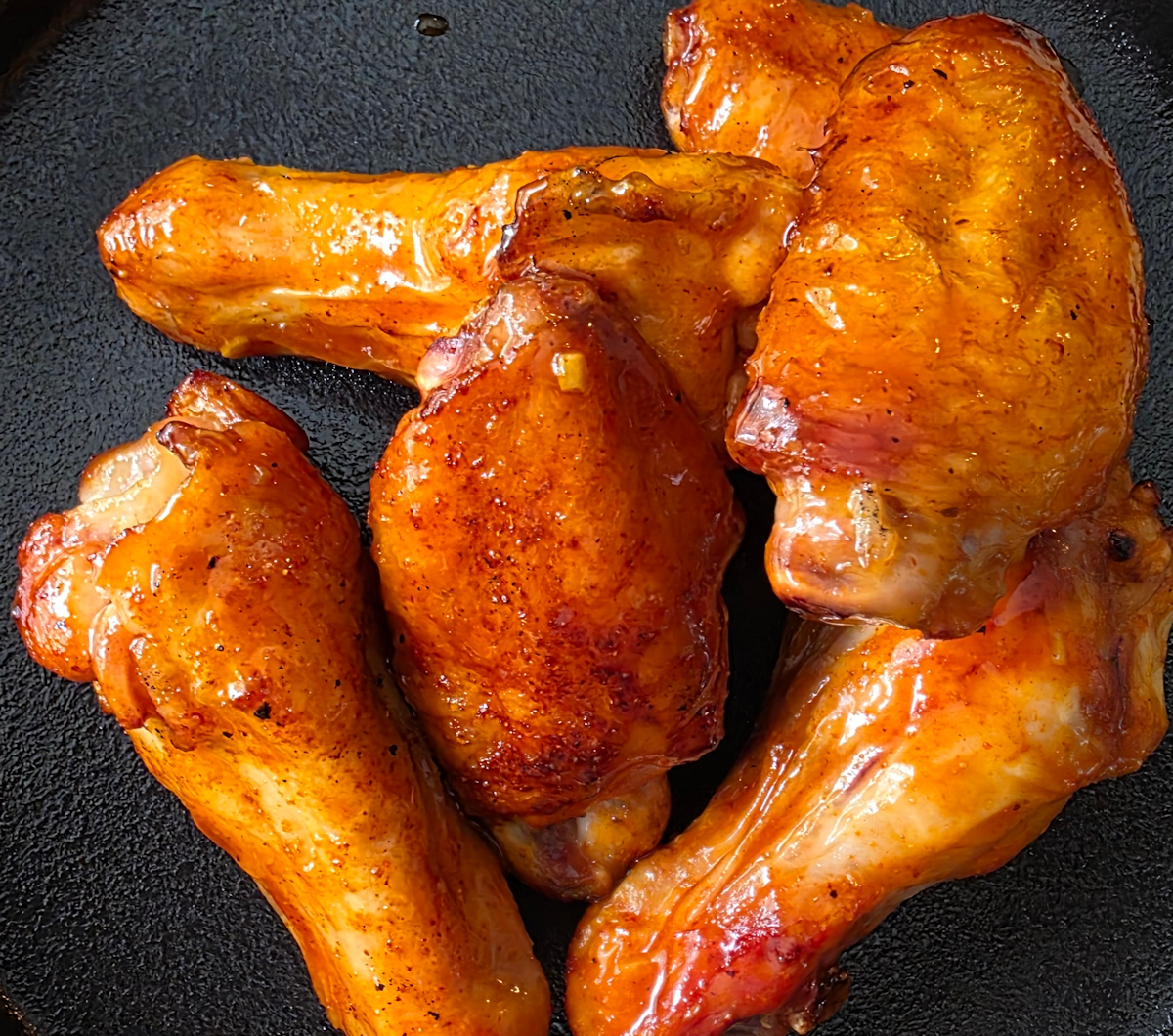 Country Bob's Hot Honey Buffalo Wing Sauce Wings