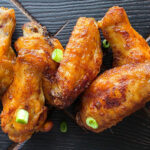 Crispy and Juicy Oven-Baked Chicken Wings