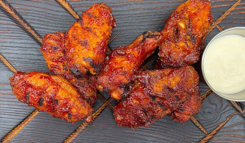 Hooters Daytona Beach Style Wings using the Vortex (Copycat Recipe)